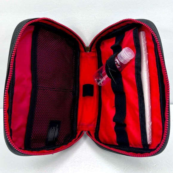 TRUE RELIGION,TECH KIT,ORGANIZE CORDS, CHARGERS & MORE,TRAVEL TOILETRY, BLACK, - Picture 8 of 16